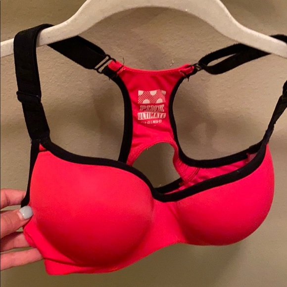 Victoria’s Secret Pink sports bra - Picture 2 of 4